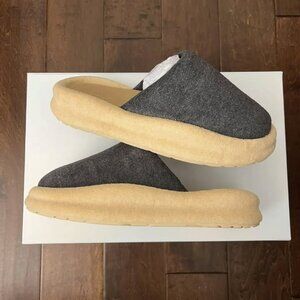 SKYLRK Justin Bieber REST SLIPPER UNISEX - BISCUIT